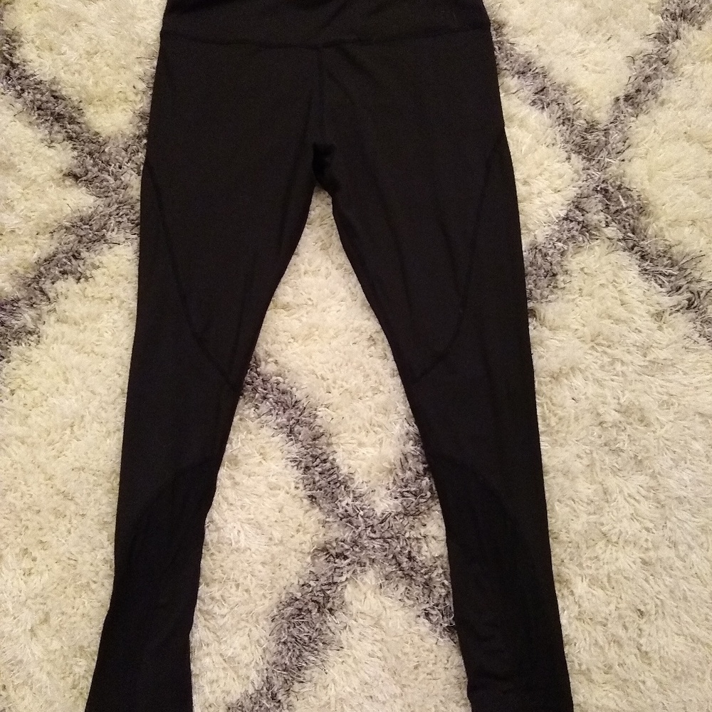 Black leggings